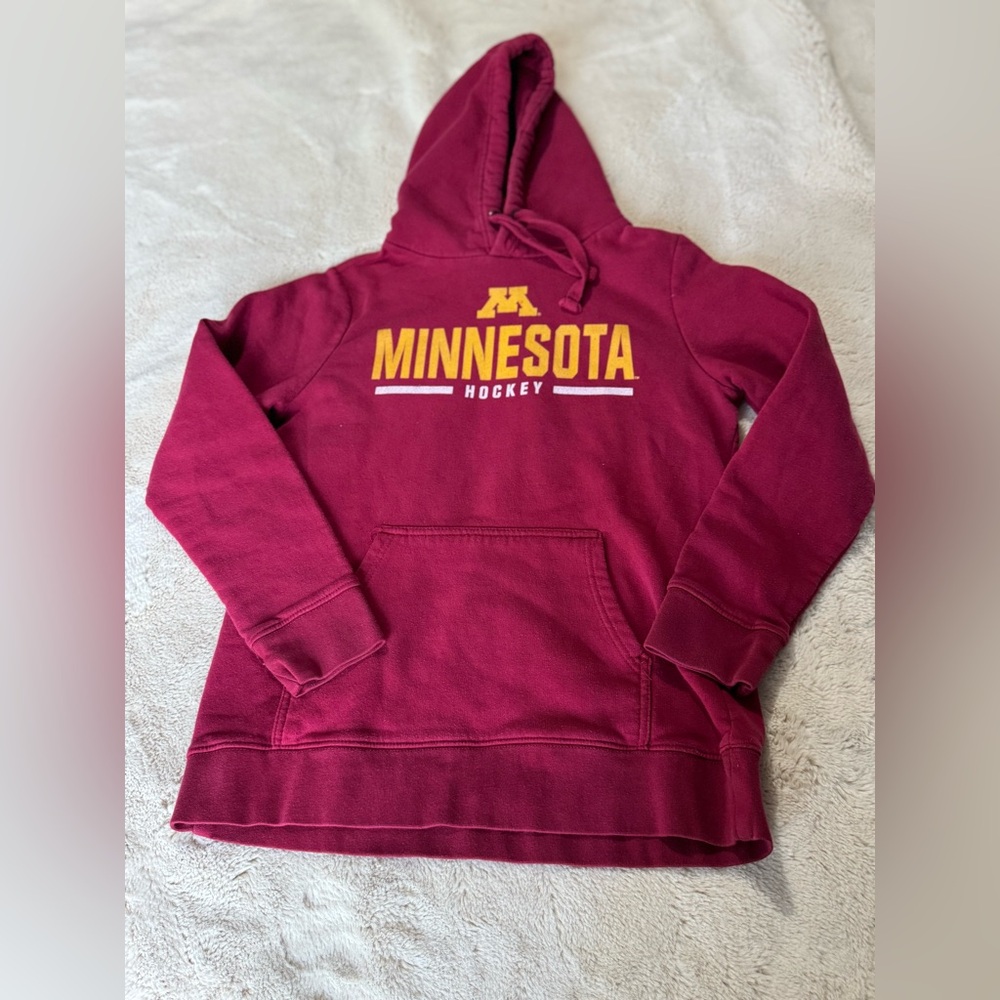 🏒Fanatics University of Minnesota Hockey hoodie. Size L🏒